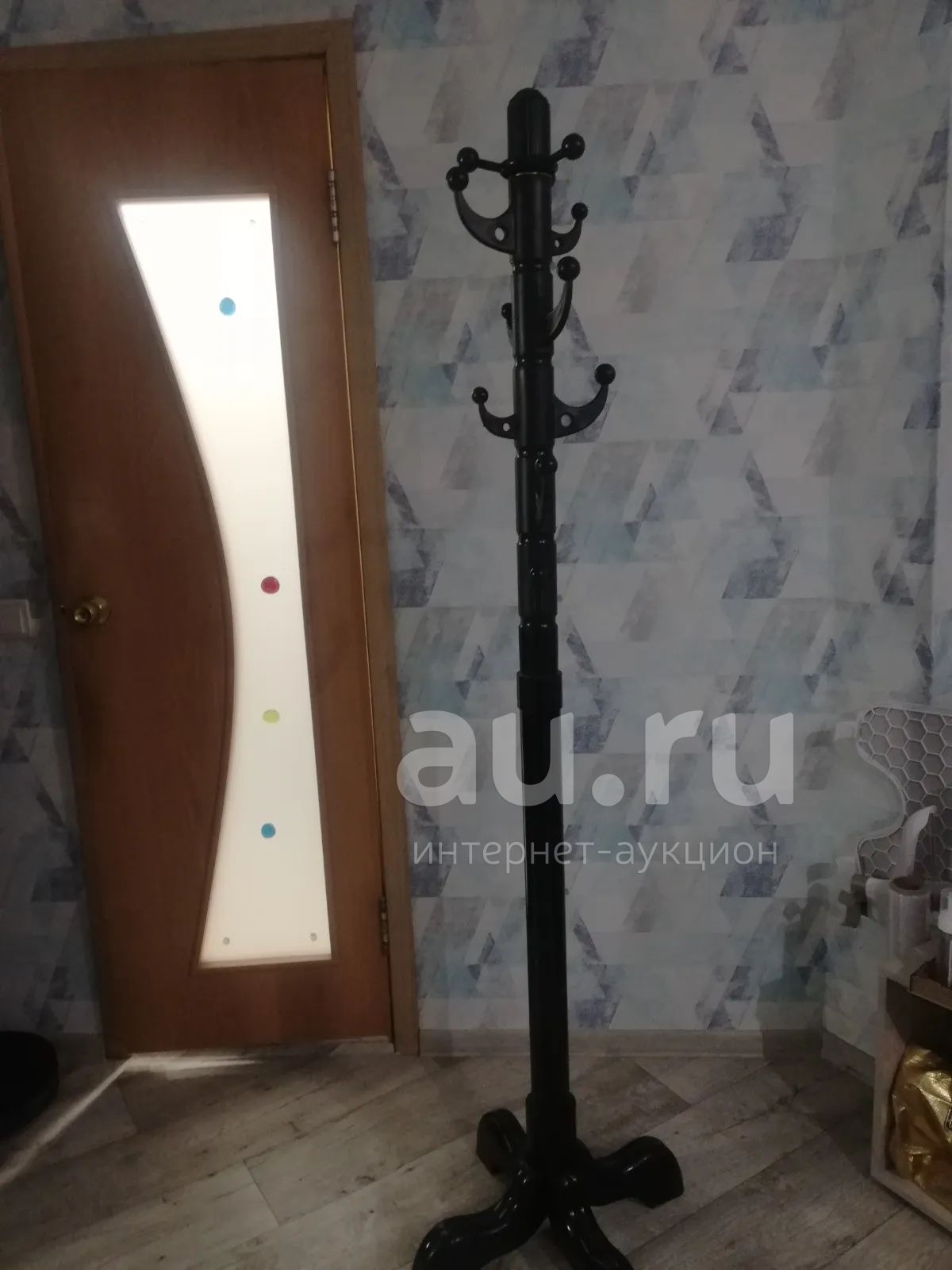 Вешалка напольная — купить в Красноярске. Состояние: Б/у. Вешалки для ...