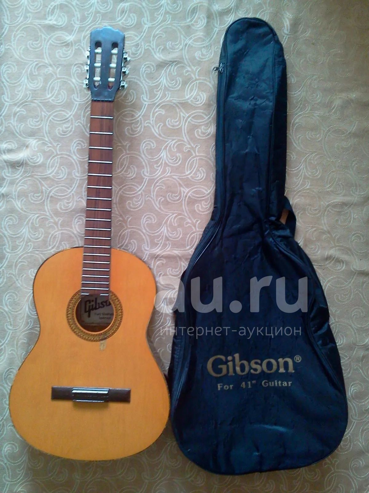Гитара Классическая "Gibson" + Чeхол — купить в Красноярске. Состояние ...