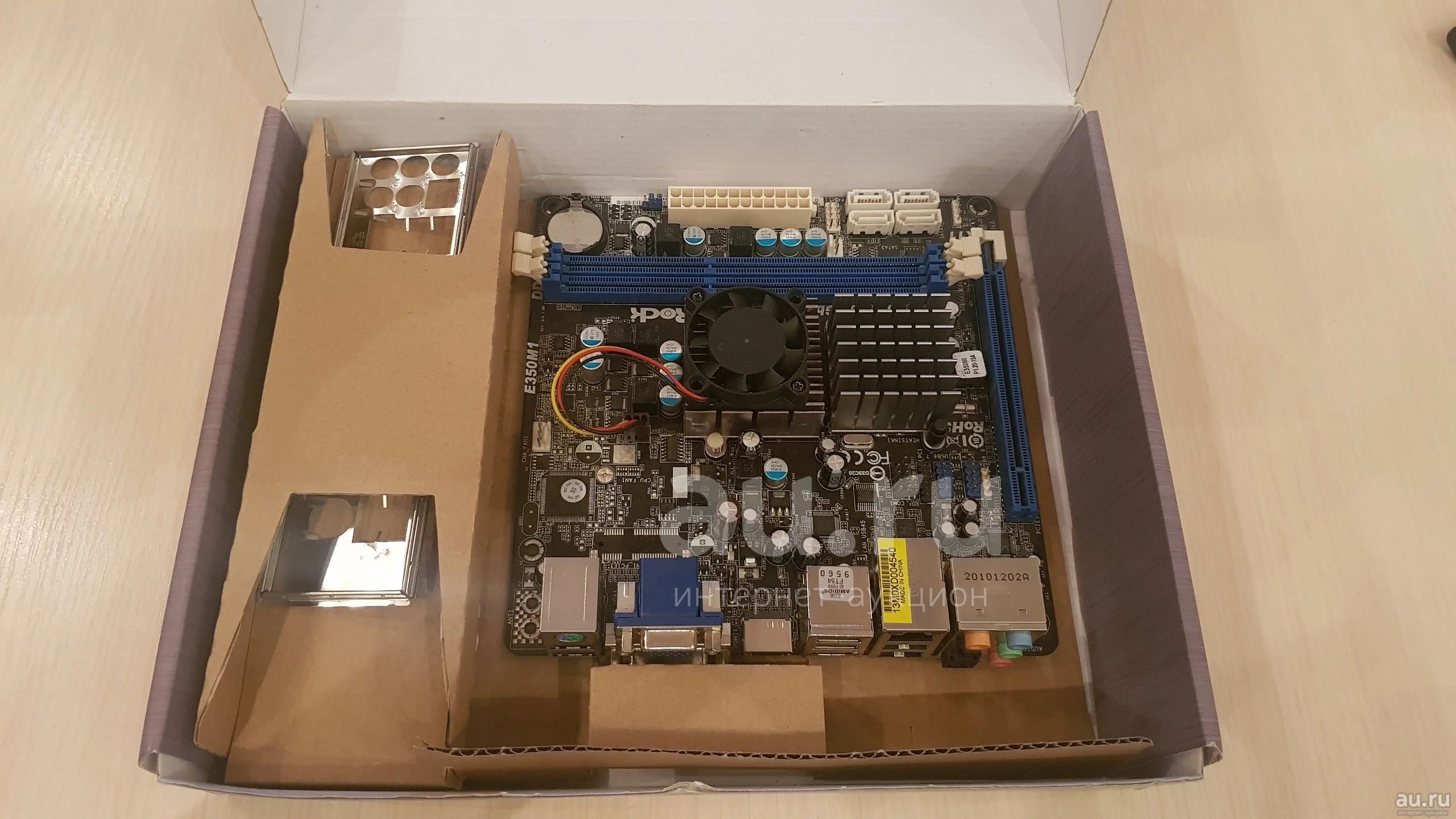 Материнская плата mini-ITX с интегрированным процессором ASRock E350M1 ...