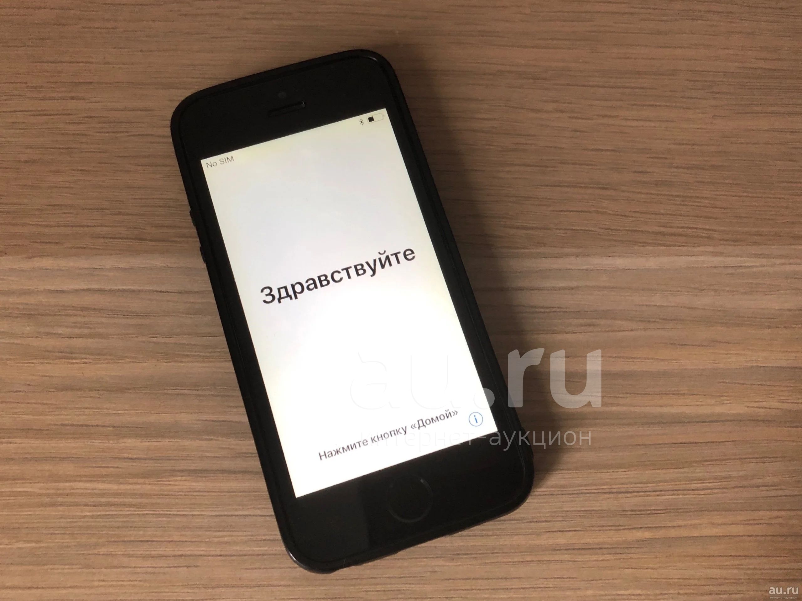 Apple iPhone 5s 16 gb grey серый — купить в Красноярске. Состояние: Б/у.  Смартфоны на интернет-аукционе Au.ru