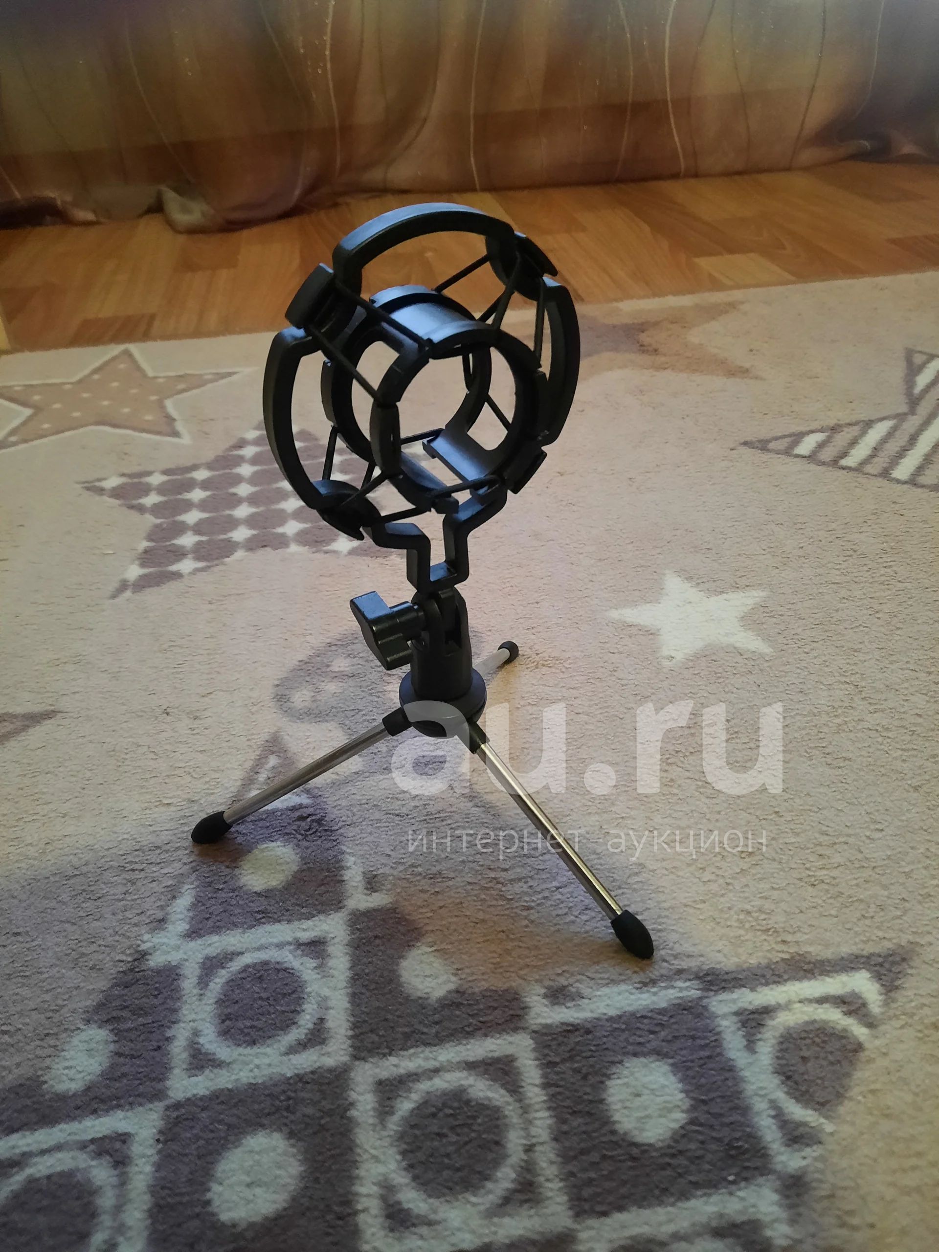 Стойка микрофона — купить в Красноярске. Состояние: Б/у. Стойки ...