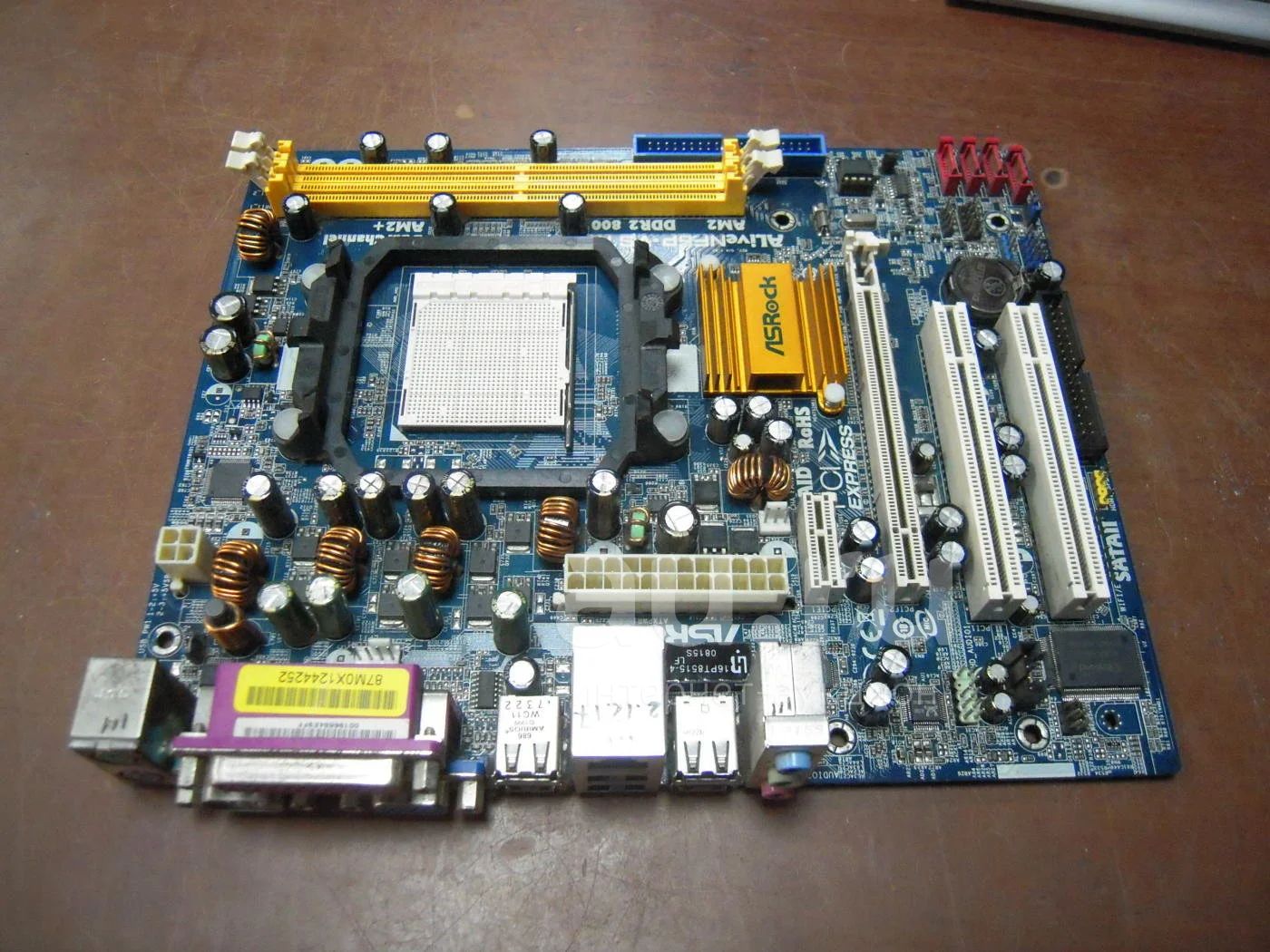Материнская плата ASRock ALiveNF6P-VSTA (AM2, AM2+ сокет). (mATX, Sata ...