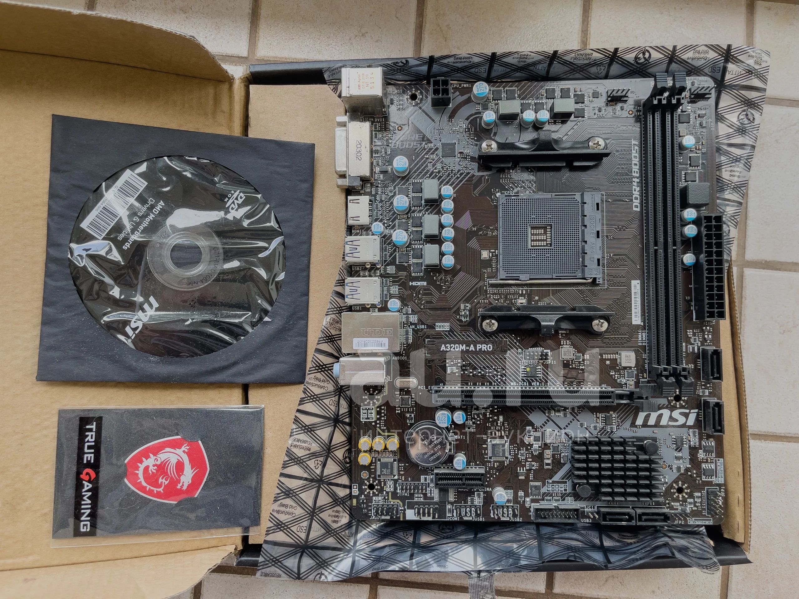 Материнская плата MSI A320M-A PRO — купить в Красноярске. Состояние: Б ...