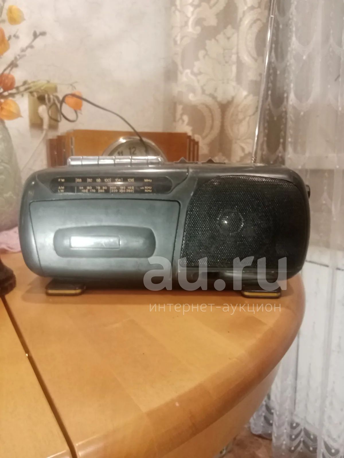 Магнитола небольшая — купить в Красноярске. Состояние: Б/у. Музыкальные ...