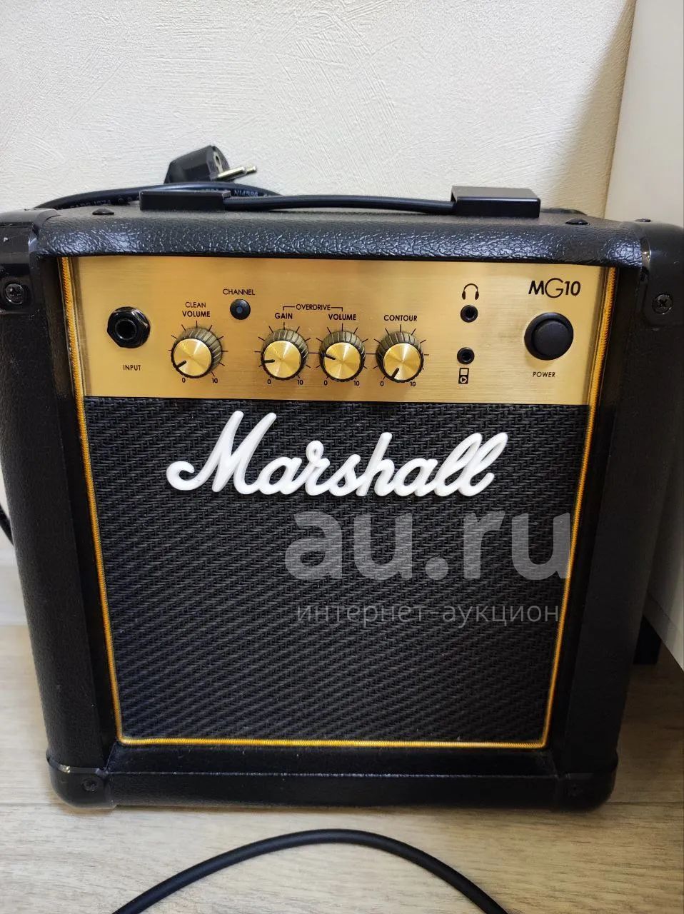 Комбоусилитель Marshall MG10G — купить в Красноярске. Состояние: Б/у ...