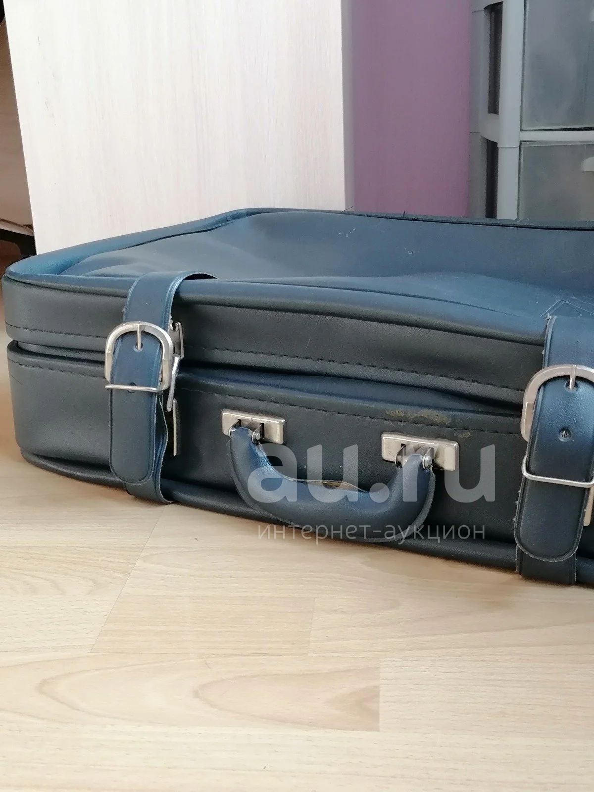 Чемодан — купить в Красноярске. Состояние: Б/у. Чемоданы и сумки ...