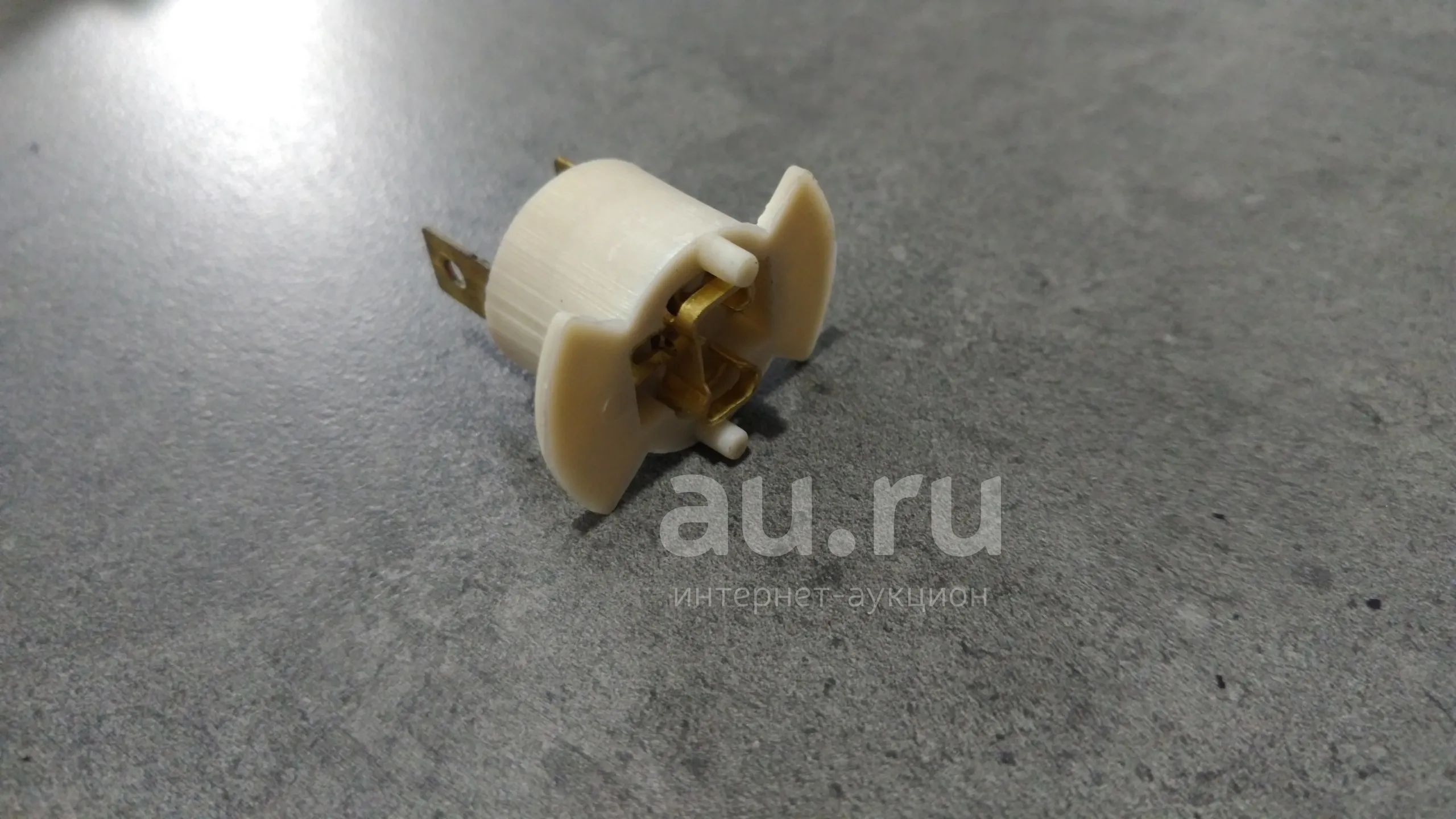 Патрон (переходник) лампы H1 Mazda familia Sport BJ рестайл 01 - 03 ...