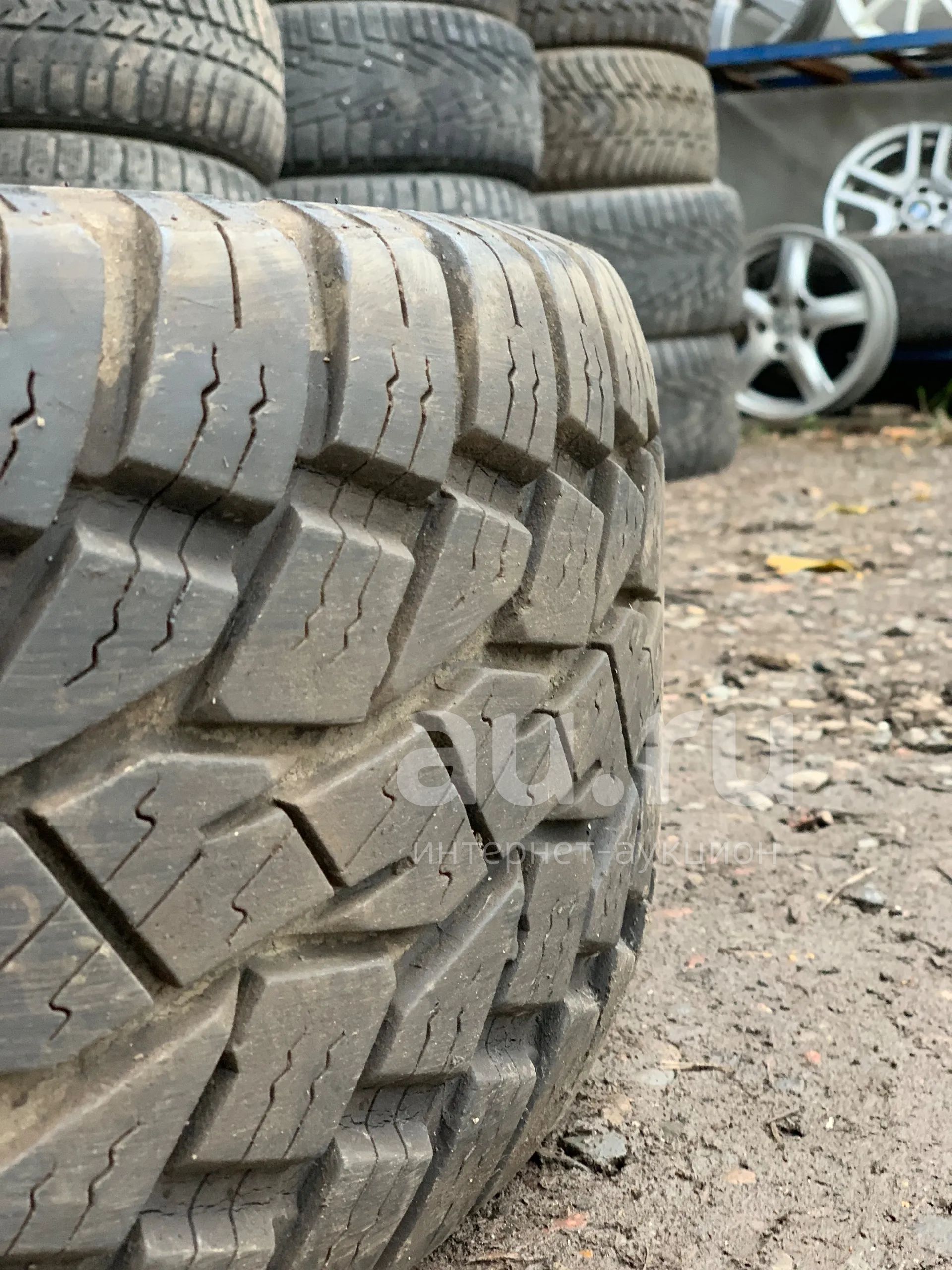 Летнее резина 275/60 R20 Toyo Open Country одно. — купить в Красноярске ...