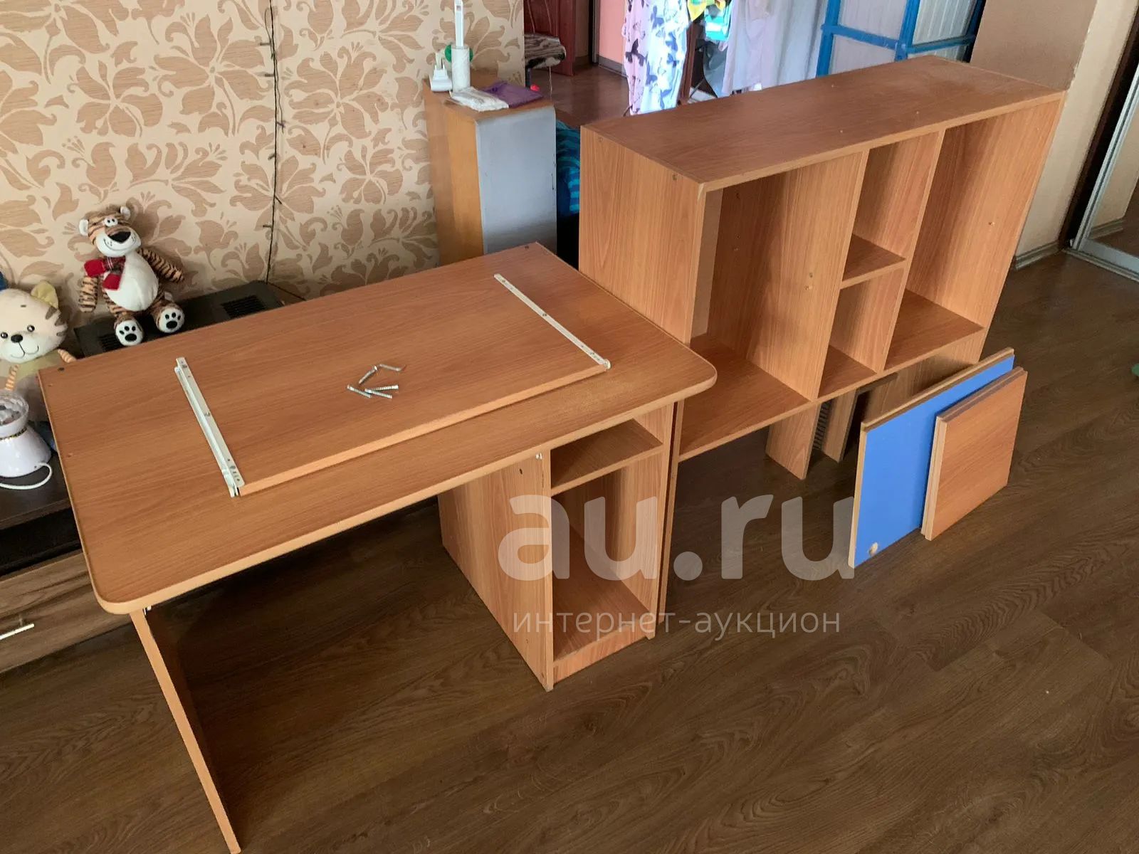 письменный стол для школьника — купить в Красноярске. Состояние: Б/у ...
