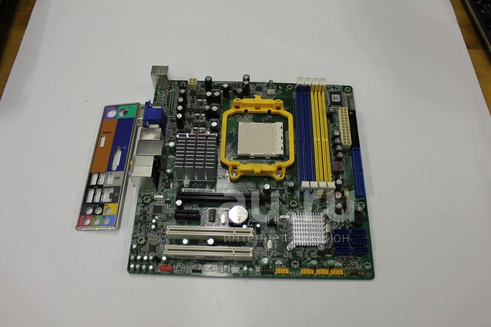 Acer RS780HVF + Athlon II X3 415E + 4Gb DDR2 800MHz + 350W Microlab ...